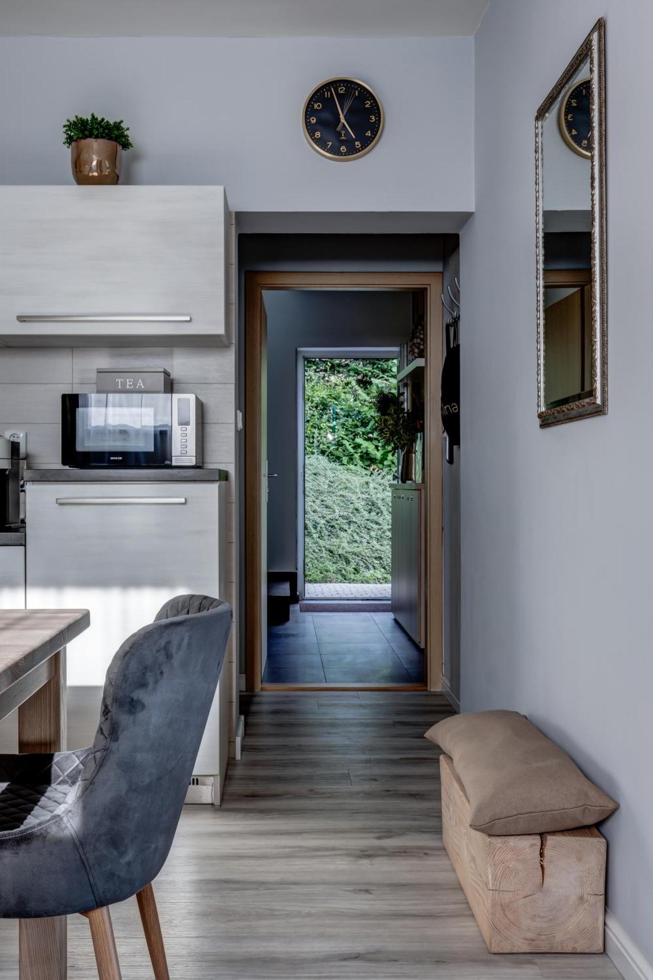 Wellness Apartmany Cesky Raj & Biokolna Lomnice nad Popelkou Ngoại thất bức ảnh